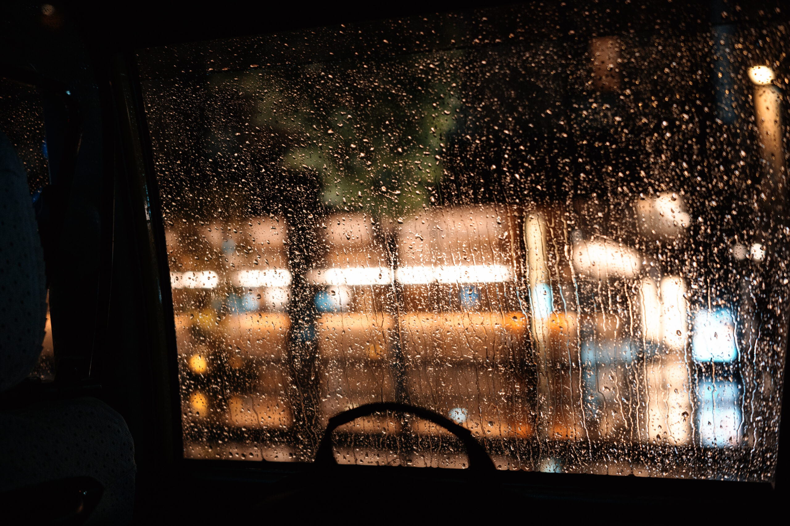 博多周辺で雨のストリートスナップ with SIGMA fp